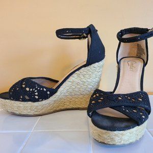 Candie's Black Crochet Wedge Sandal, Casey Mone Black, Size 8M